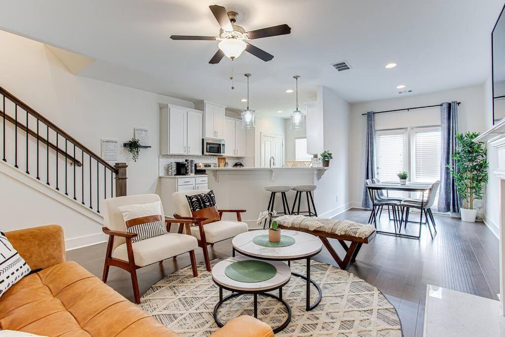 2022 Quiet Relaxing And Secure Town House Near Atlanta Apartment Redan Exterior foto